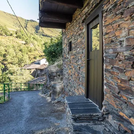 بيت للعطل Secluded In With Balcony Arnado